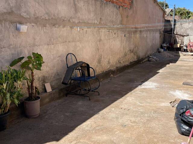 Casa para Venda em Águas Lindas de Goiás - 4
