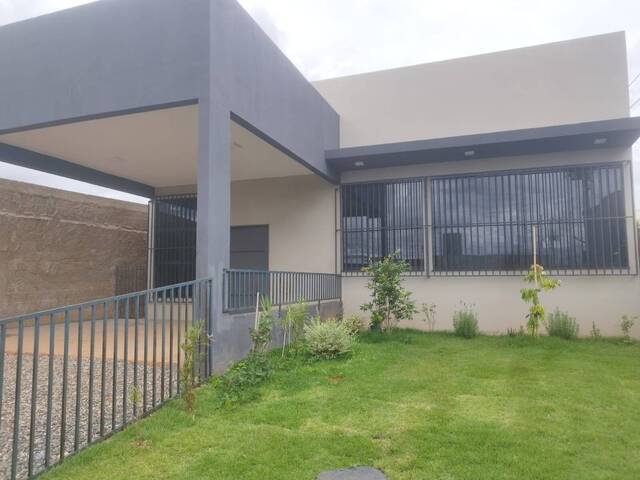 #1297 - Casa para Venda em Brasília - DF - 2