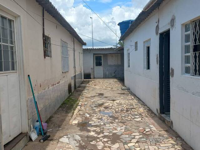 #1310 - Casa para Venda em Brasília - DF - 2