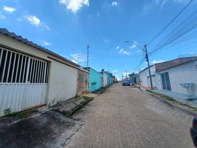 #1348 - Casa para Venda em Brasília - DF - 2