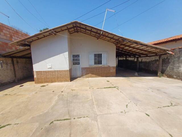 #1433 - Casa para Venda em Luziânia - GO