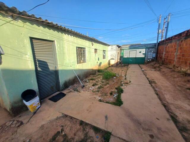 Casa para Venda em Águas Lindas de Goiás - 3